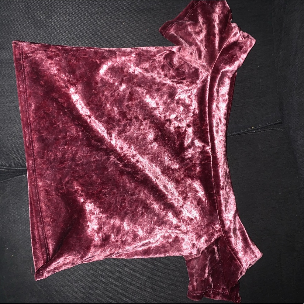 Velvet pink crop top